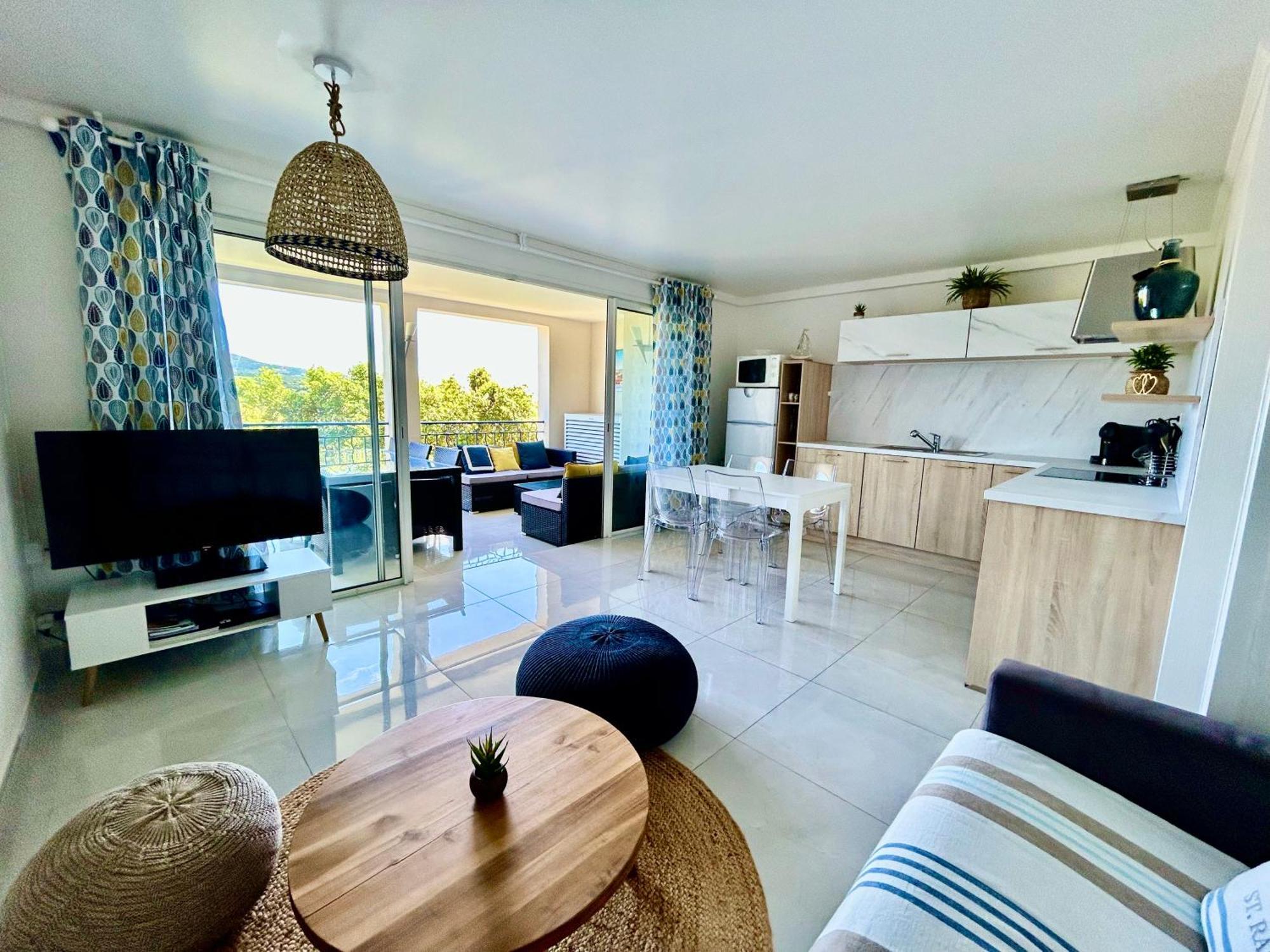 Les Restanques 3 Etoiles 4 A 5 Pers 2143 Grimaud